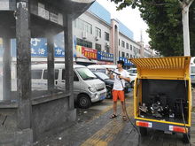 小廣告高壓沖洗車 城市牛皮癬的克星